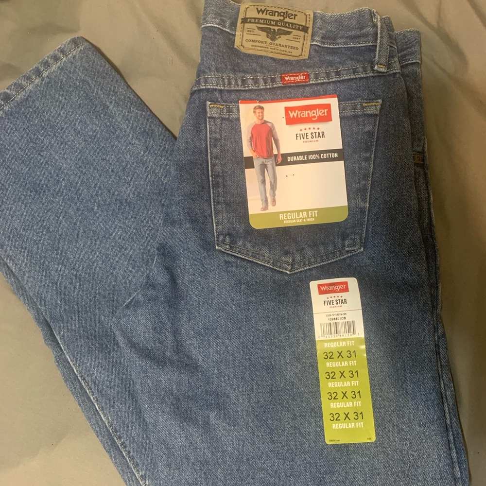 Men’s Wrangler Regular Fit Jeans NEW 32x31